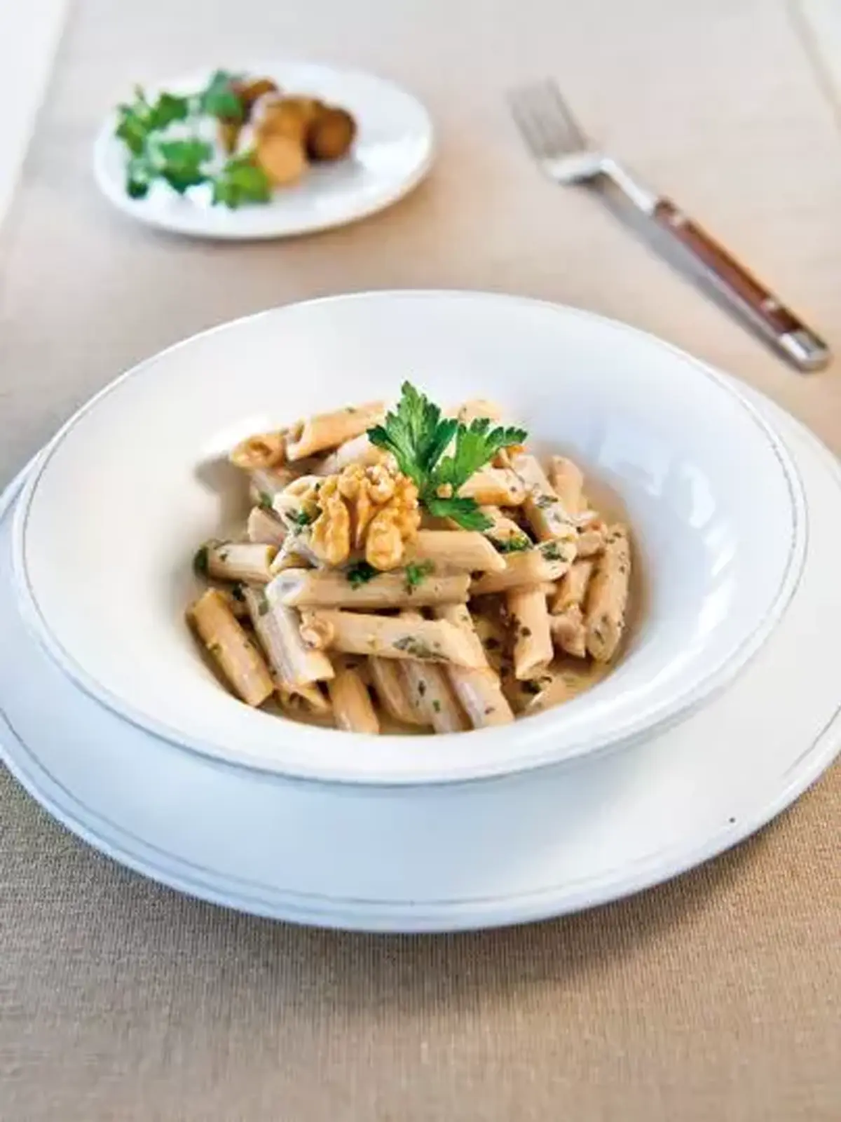 Pasta Integrale con Porcini e Noci